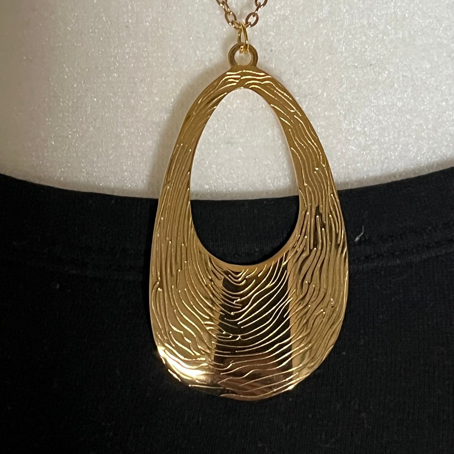 The Oval Statement Necklace
