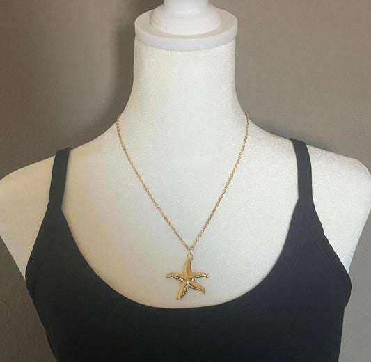 The Starfish Pendant Necklace