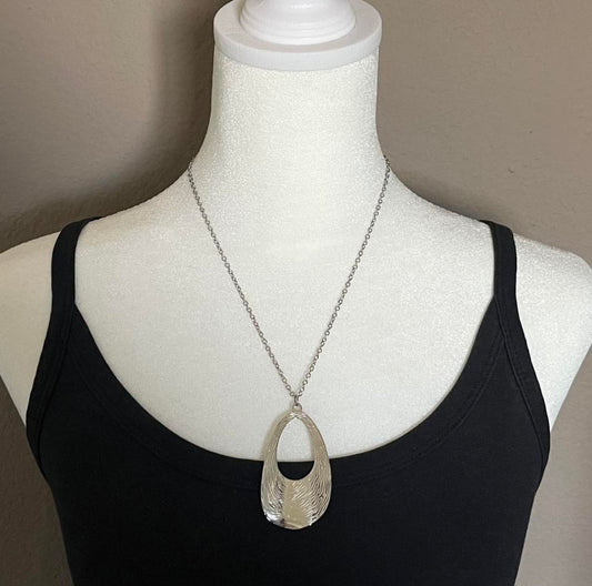 The Oval Statement Necklace
