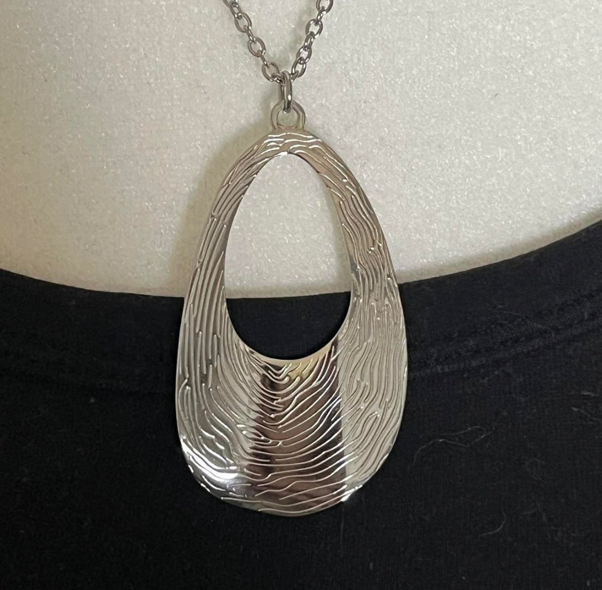 The Oval Statement Necklace